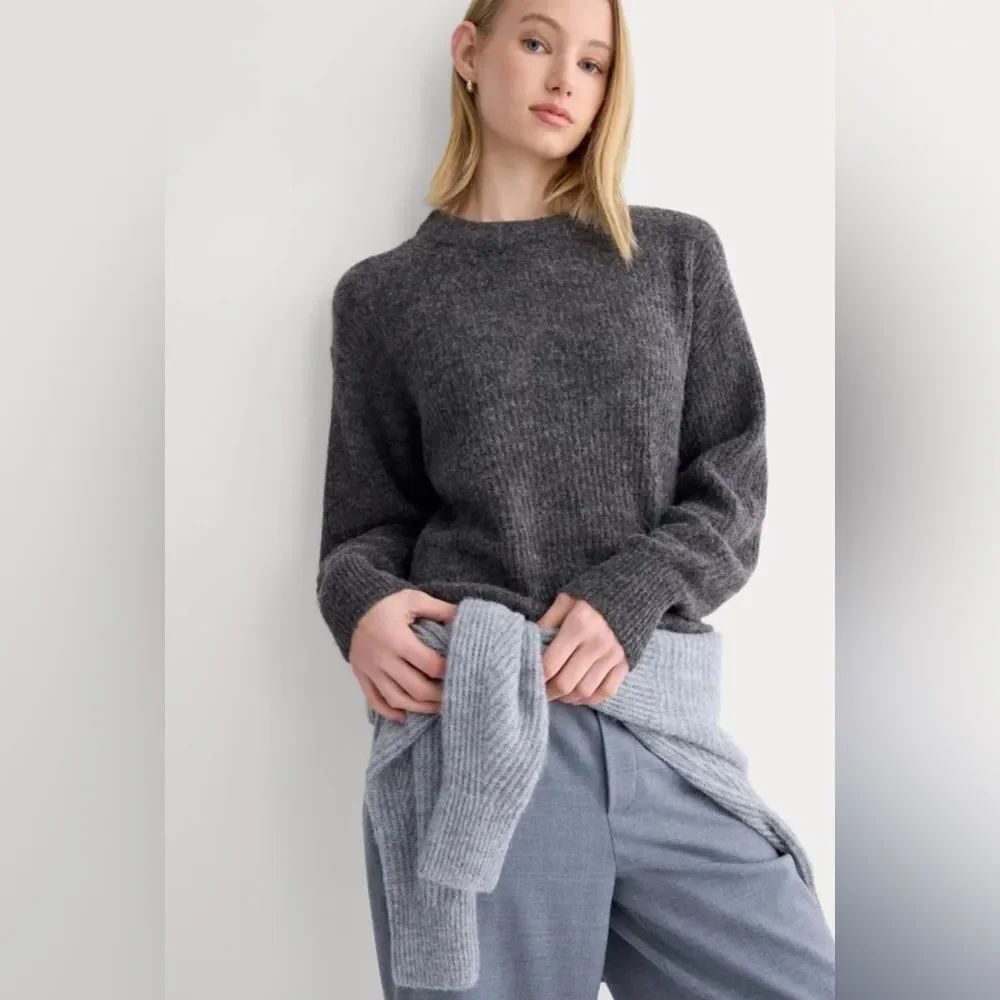 New Everlane THE COCOON CREW IN ALPACA DARK CHARCOAL Size S